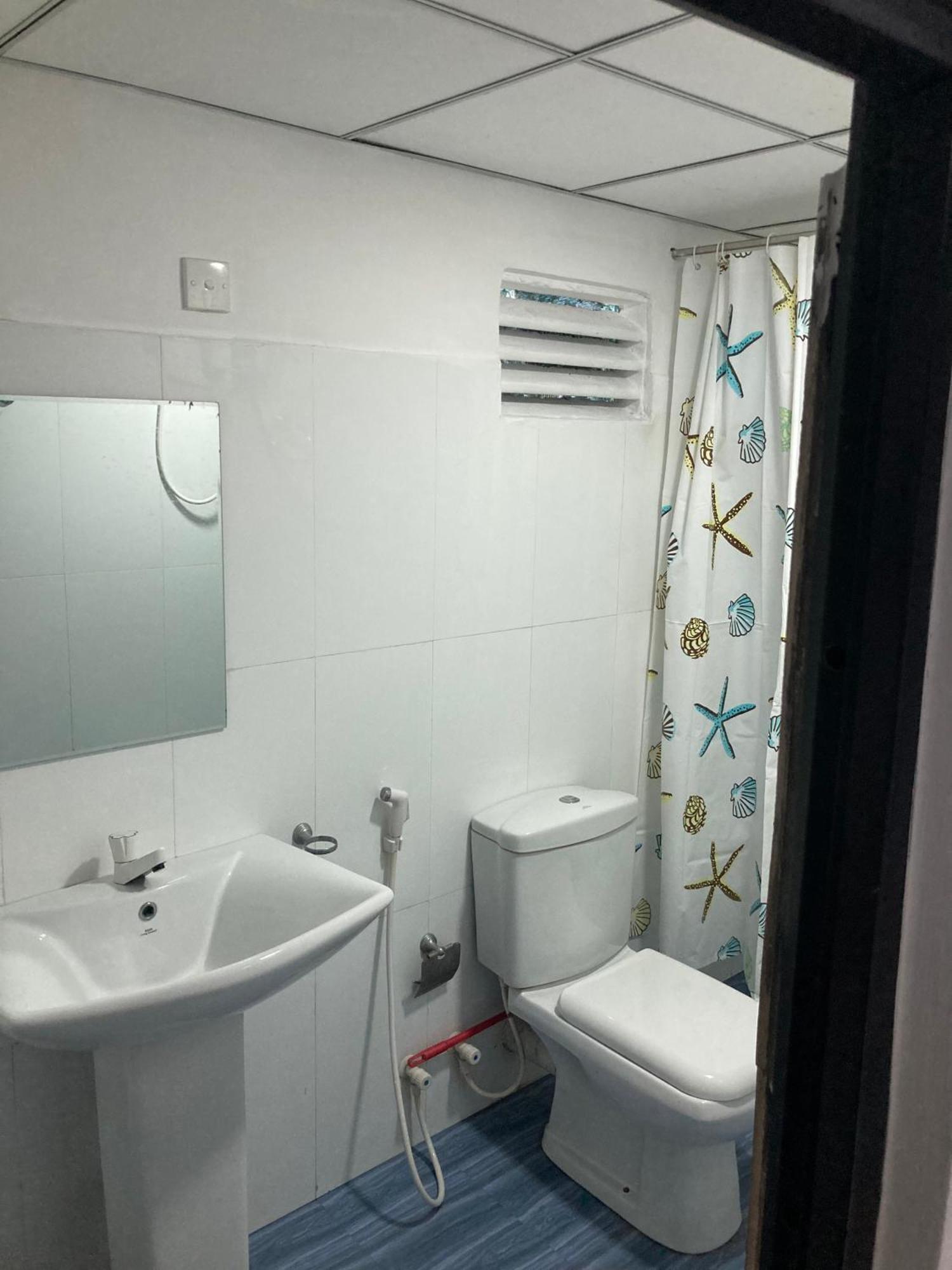 Malee Homestay 波隆纳鲁沃 外观 照片
